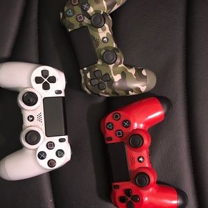 PlayStation 4 remotes